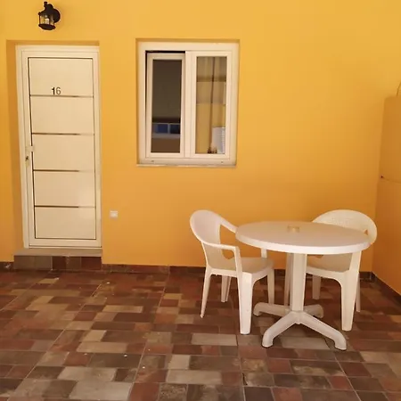 Aparthotel ζante Dolphin 2*